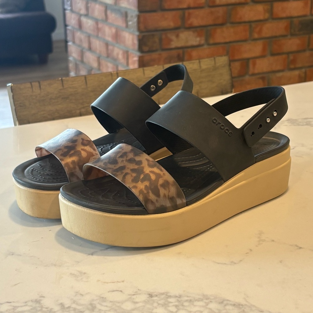 CROCS Women's Black and Leopard Print Platform Sandals